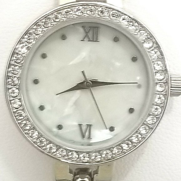 Charter Club Pearl Crystal Watch H32 - Picture 4 of 10